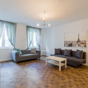Aparthotel Nena Hermannplatz, Berlin